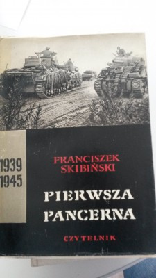 PIERWSZA PANCERNA