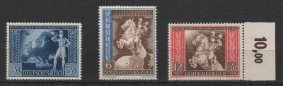 Deutsche Reich Mi 820,821,822 - stan wzorowy