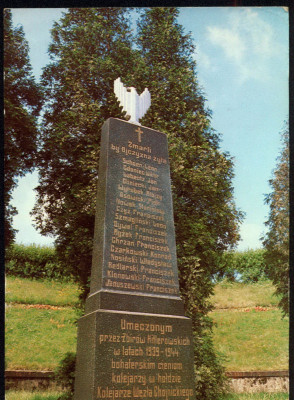 Chojnice - pomnik ku czci pomordowanych kolejarzy