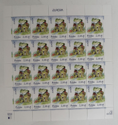 Fi 3956 ** Europa Arkusz 2004.